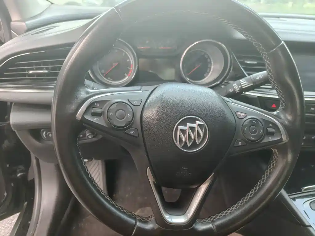 Buick Regal — фото 14