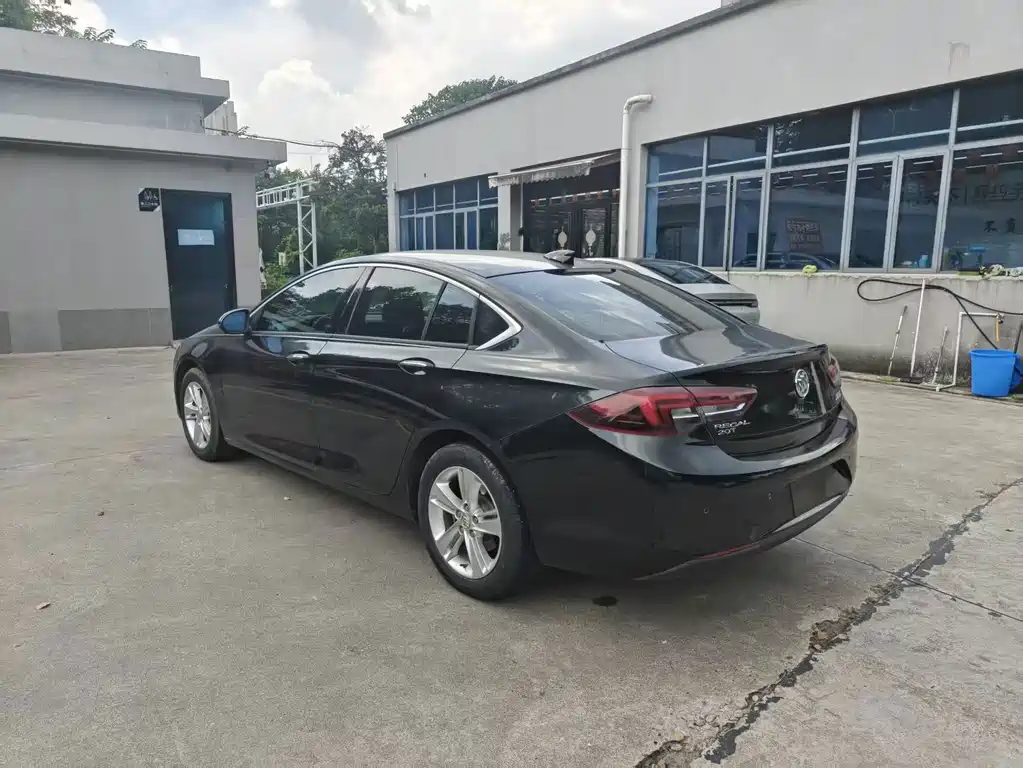 Buick Regal — фото 7