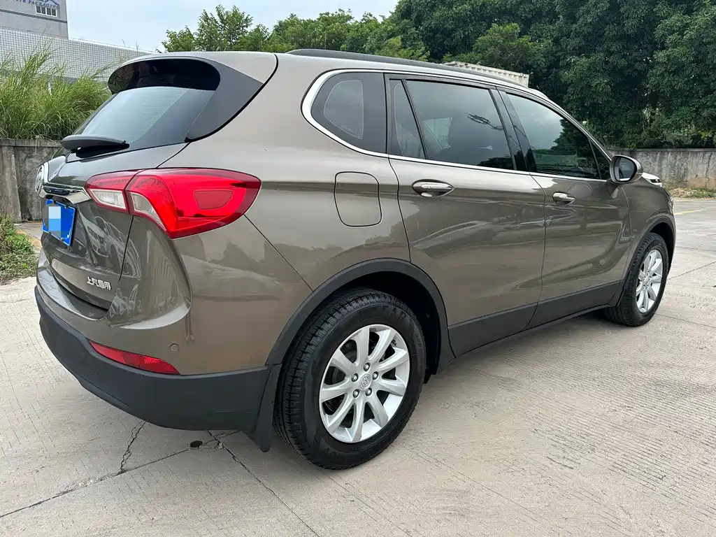 Buick Envision Plus — фото 7