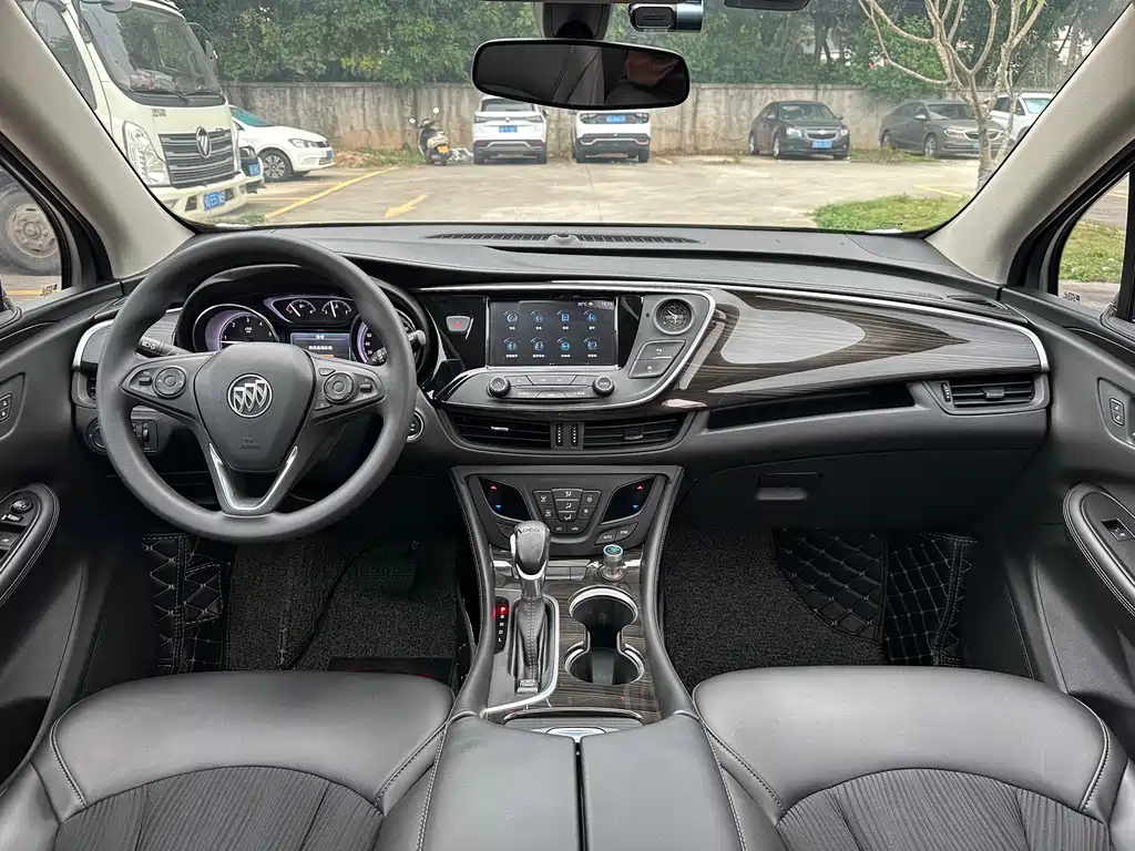Buick Envision Plus — фото 10