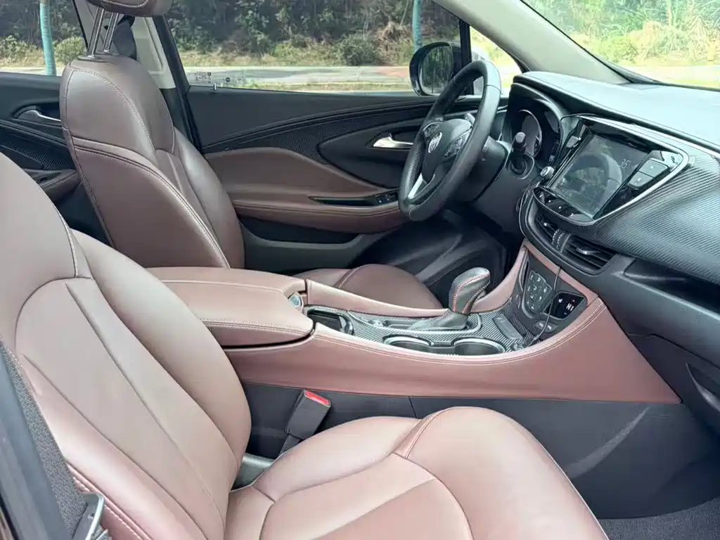Buick Envision Plus — фото 8