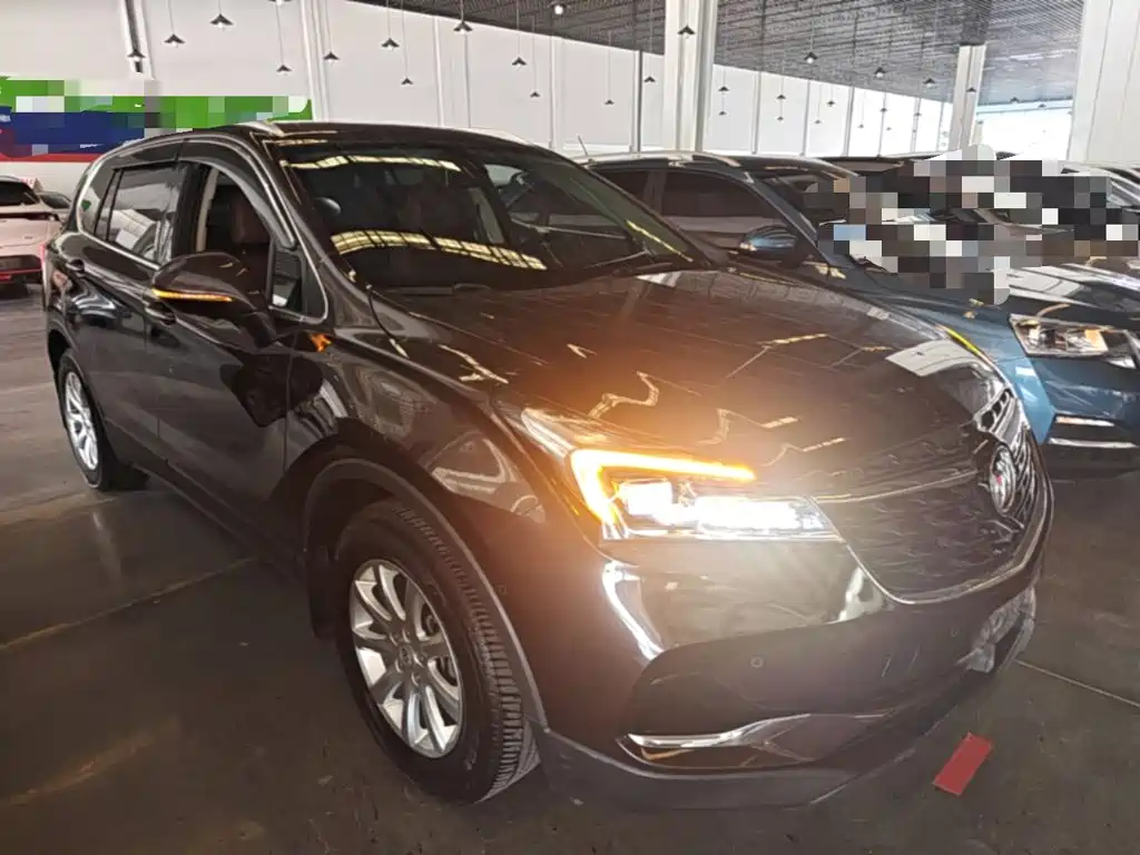 Buick Envision Plus — фото 4