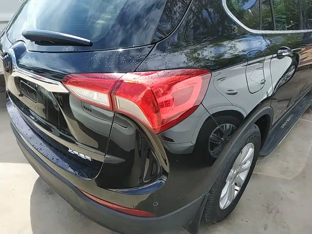 Buick Envision Plus — фото 8