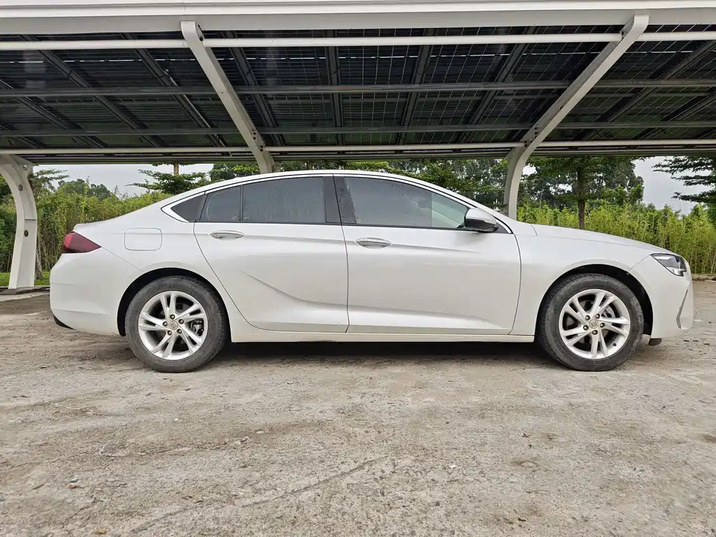 Buick Regal — фото 4