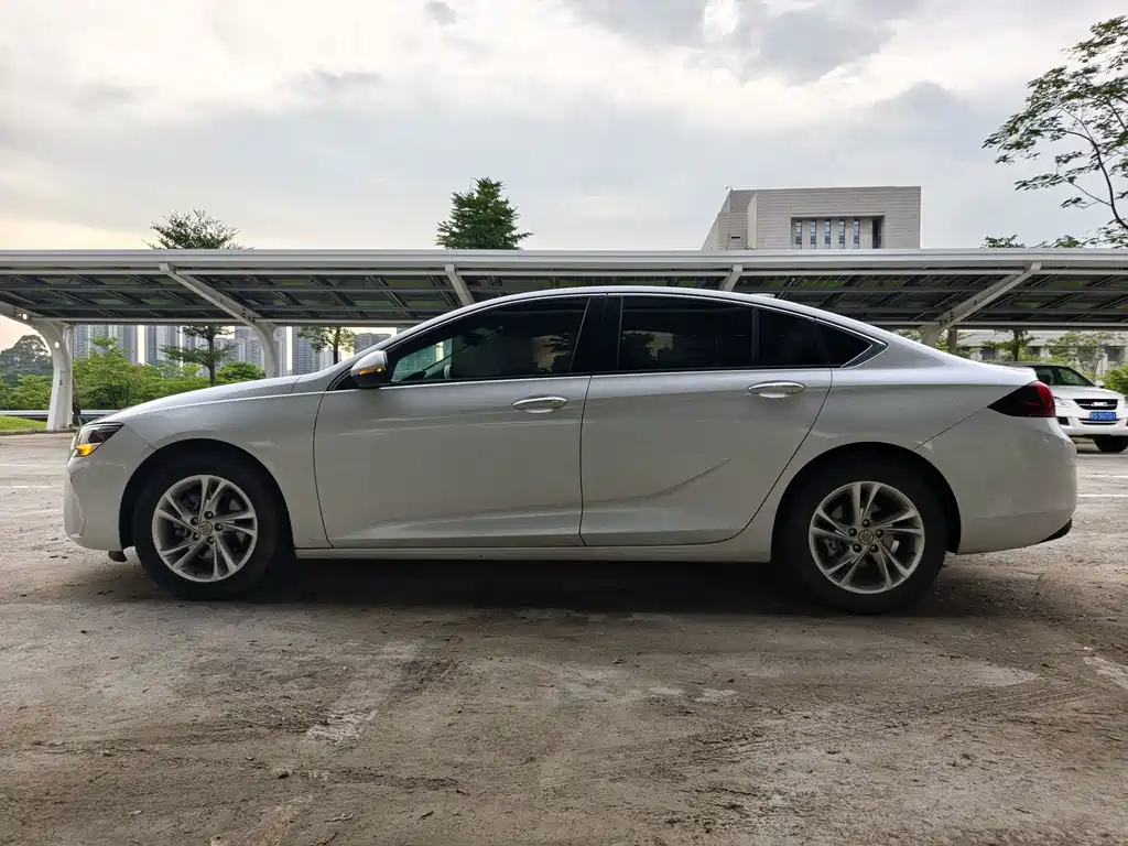 Buick Regal — фото 8