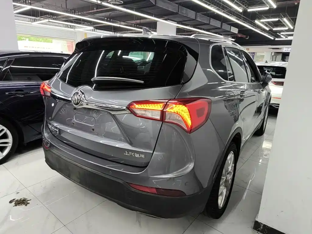 Buick Envision Plus — фото 7
