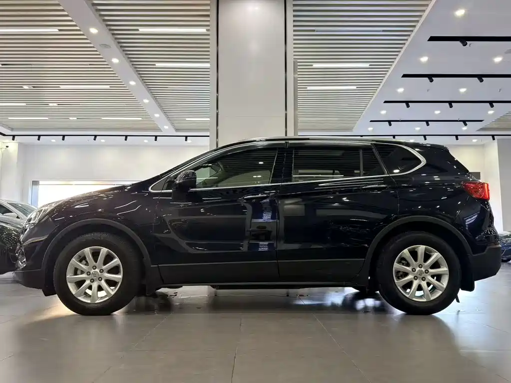 Buick Envision Plus — фото 3
