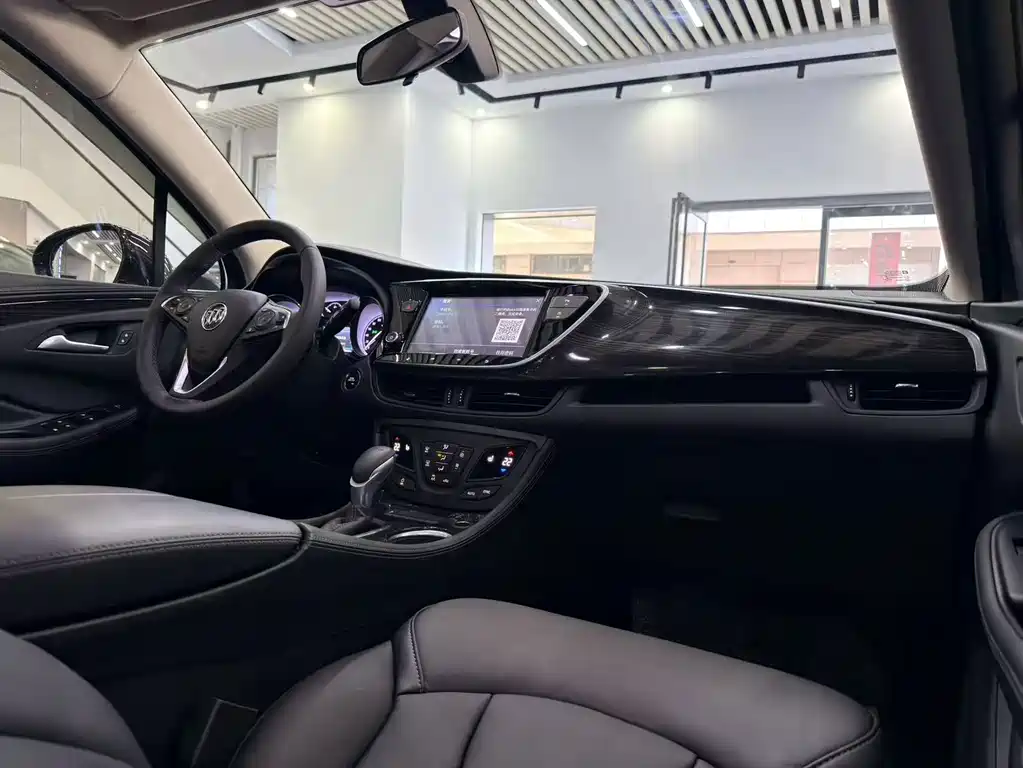 Buick Envision Plus — фото 8