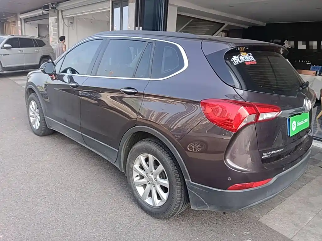 Buick Envision Plus — фото 5