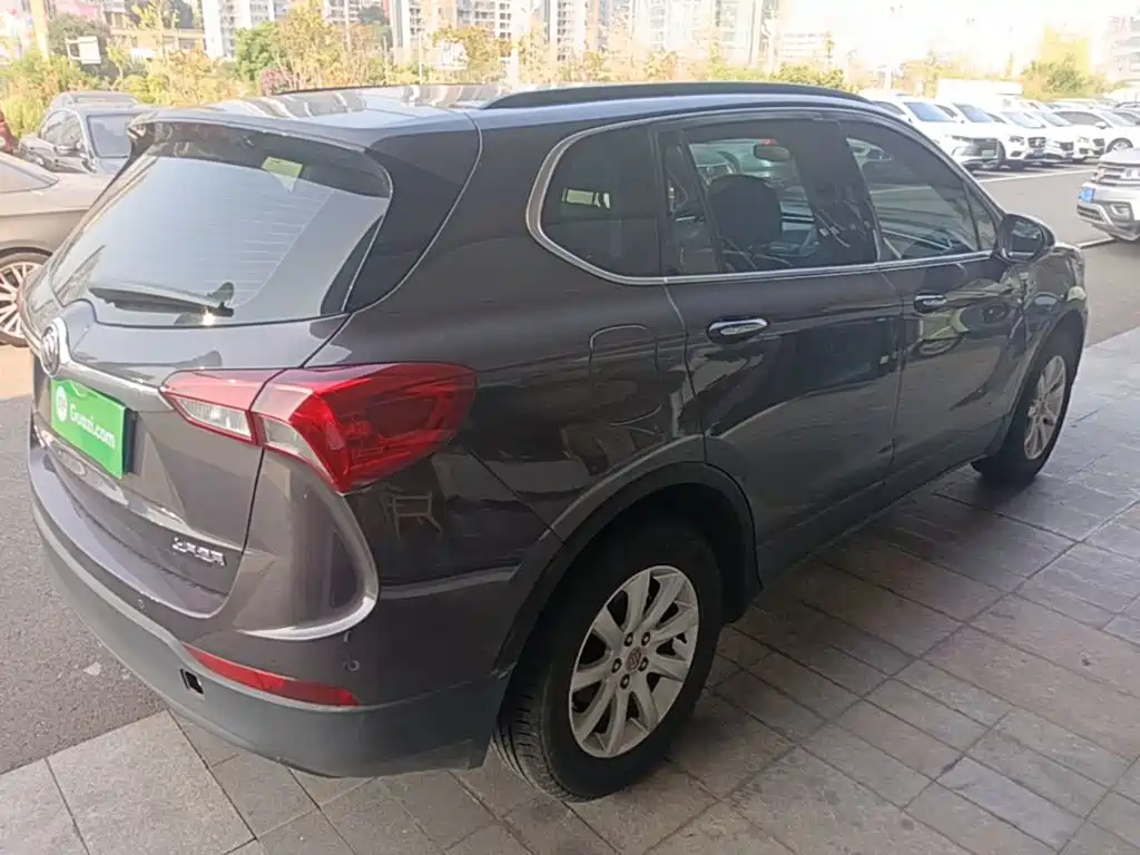 Buick Envision Plus — фото 7
