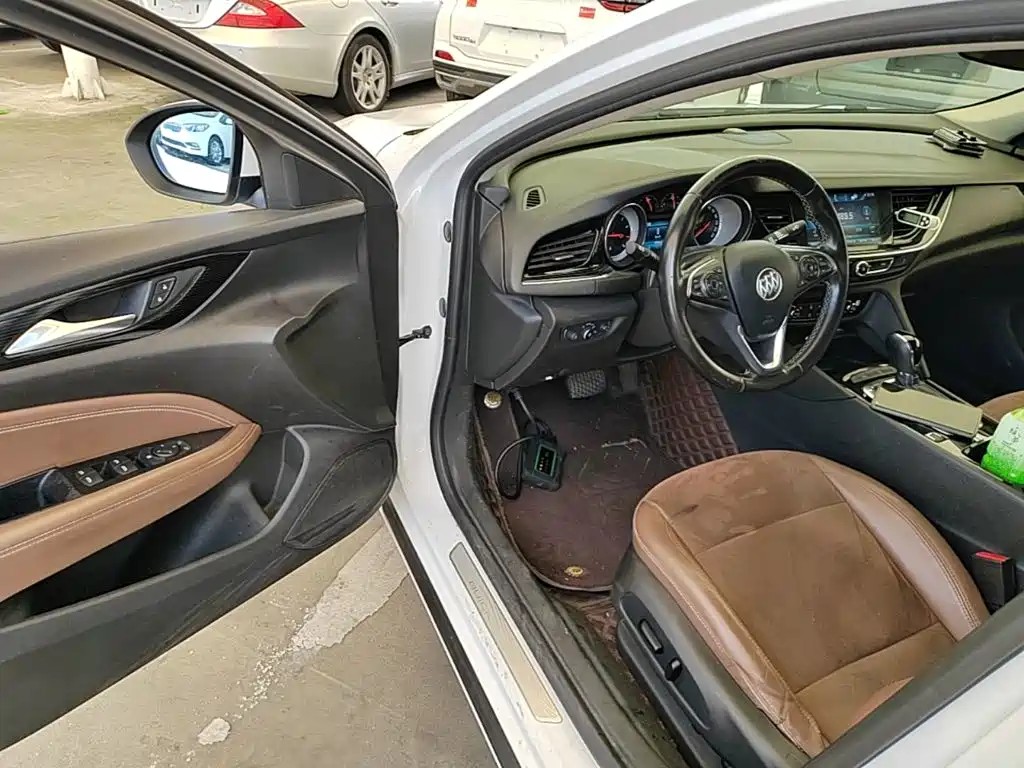 Buick Regal — фото 16