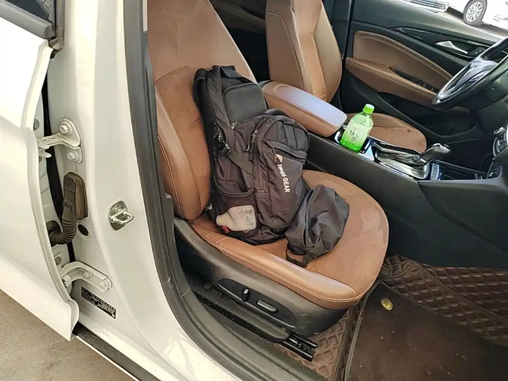 Buick Regal — фото 25