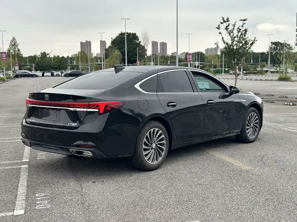 Buick LaCrosse — фото 14