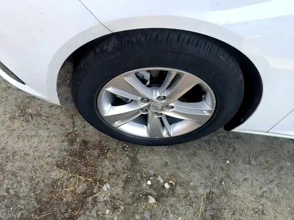 Buick Regal — фото 23
