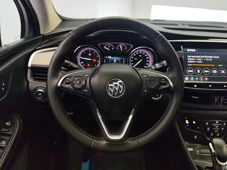 Buick Envision Plus — фото 15
