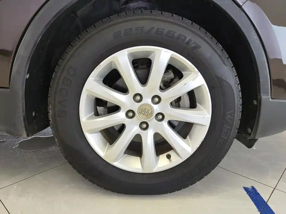Buick Envision Plus — фото 6