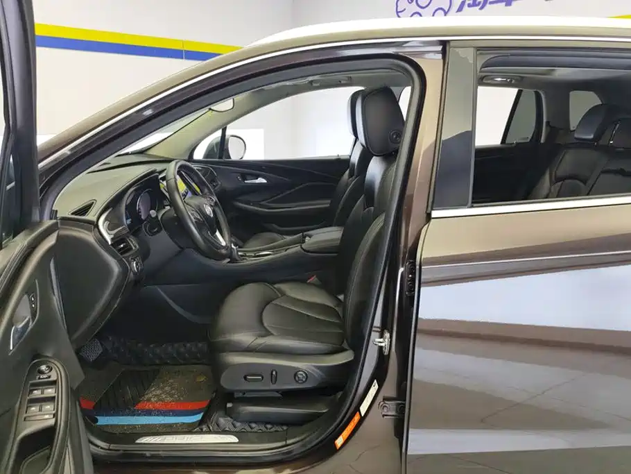 Buick Envision Plus — фото 9
