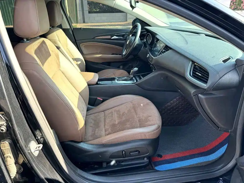 Buick Regal — фото 13