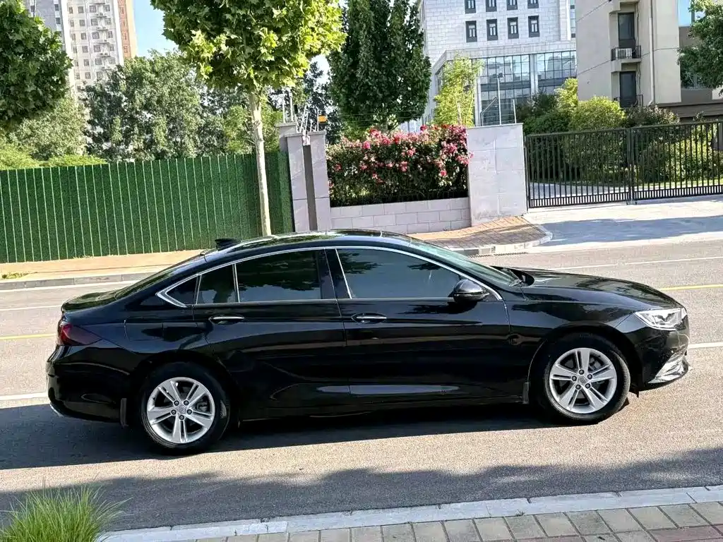 Buick Regal — фото 6