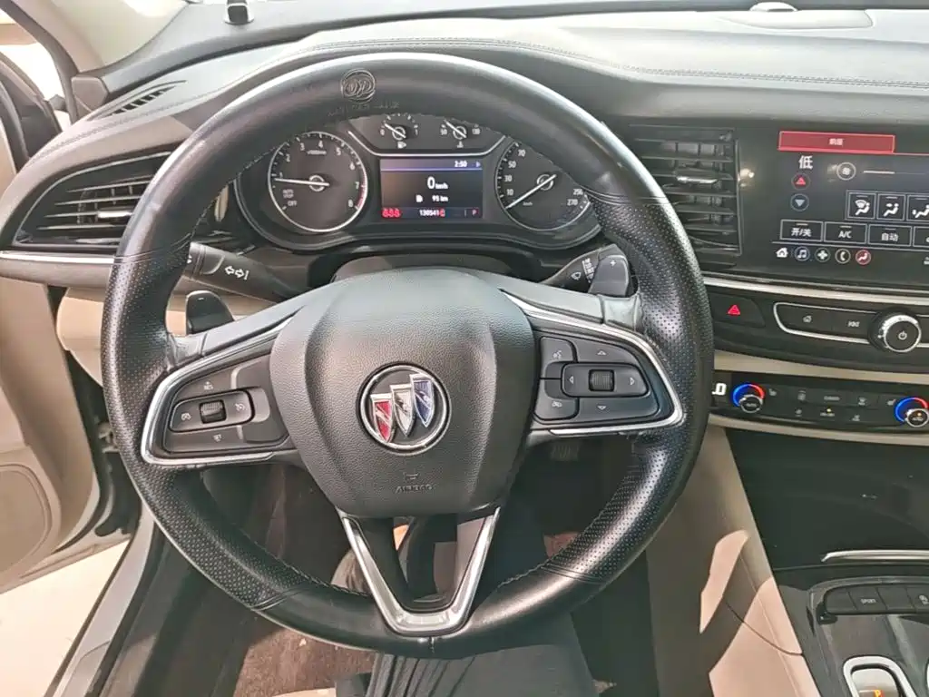Buick Regal — фото 11