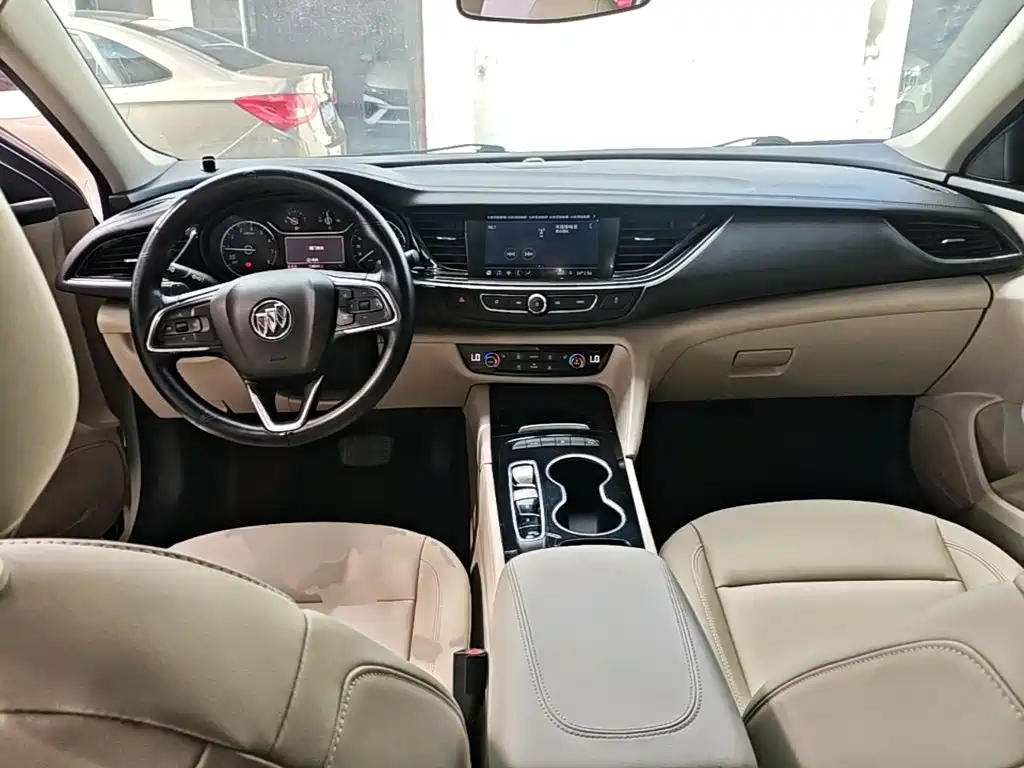 Buick Regal — фото 10