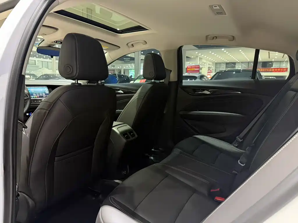 Buick Regal — фото 4