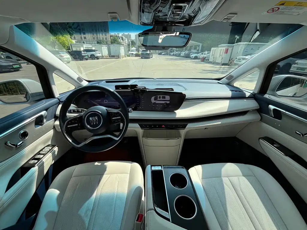 Buick GL8 Hybrid — фото 15