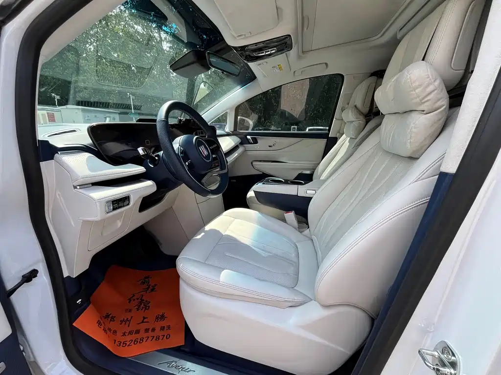 Buick GL8 Hybrid — фото 9