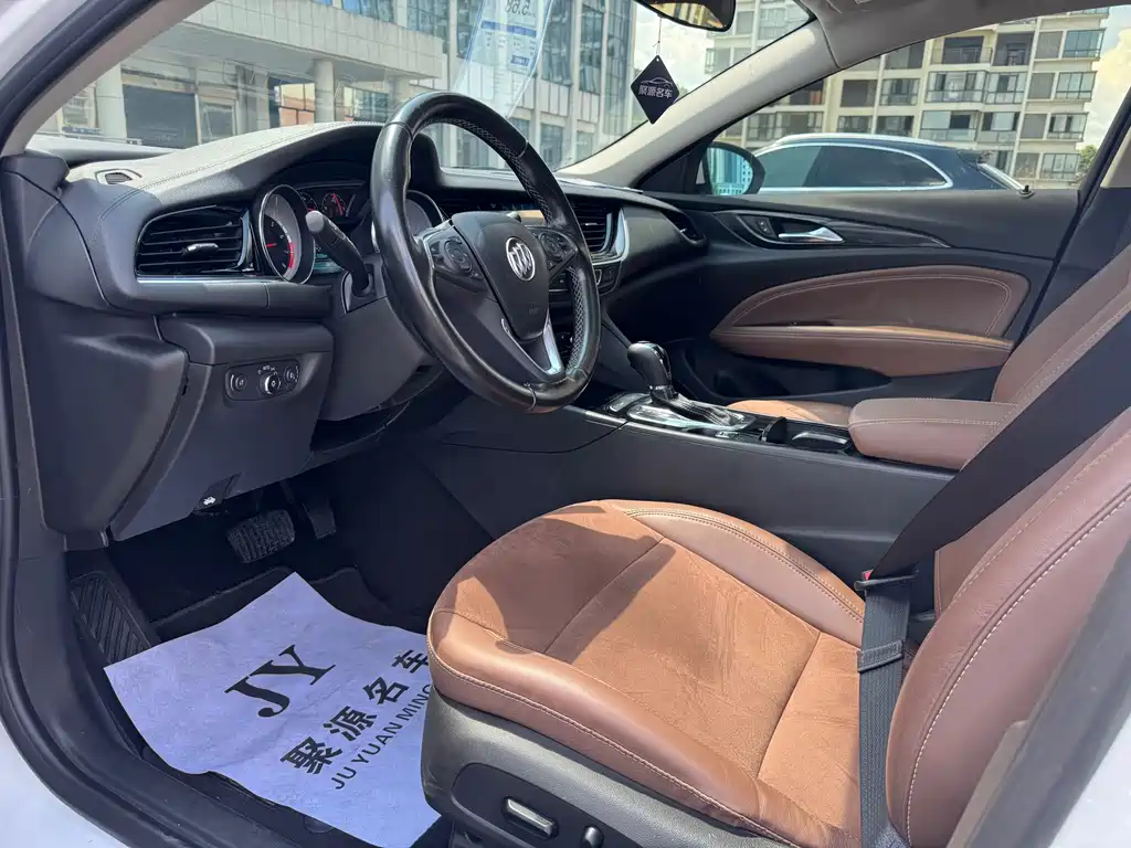 Buick Regal — фото 4
