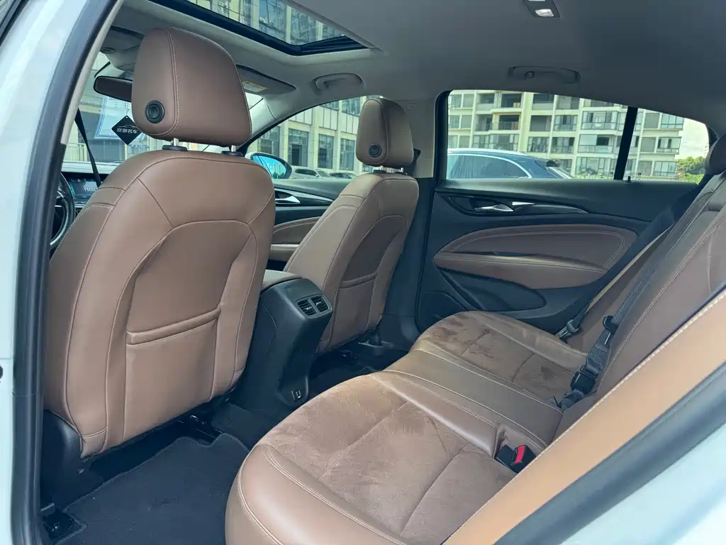 Buick Regal — фото 5