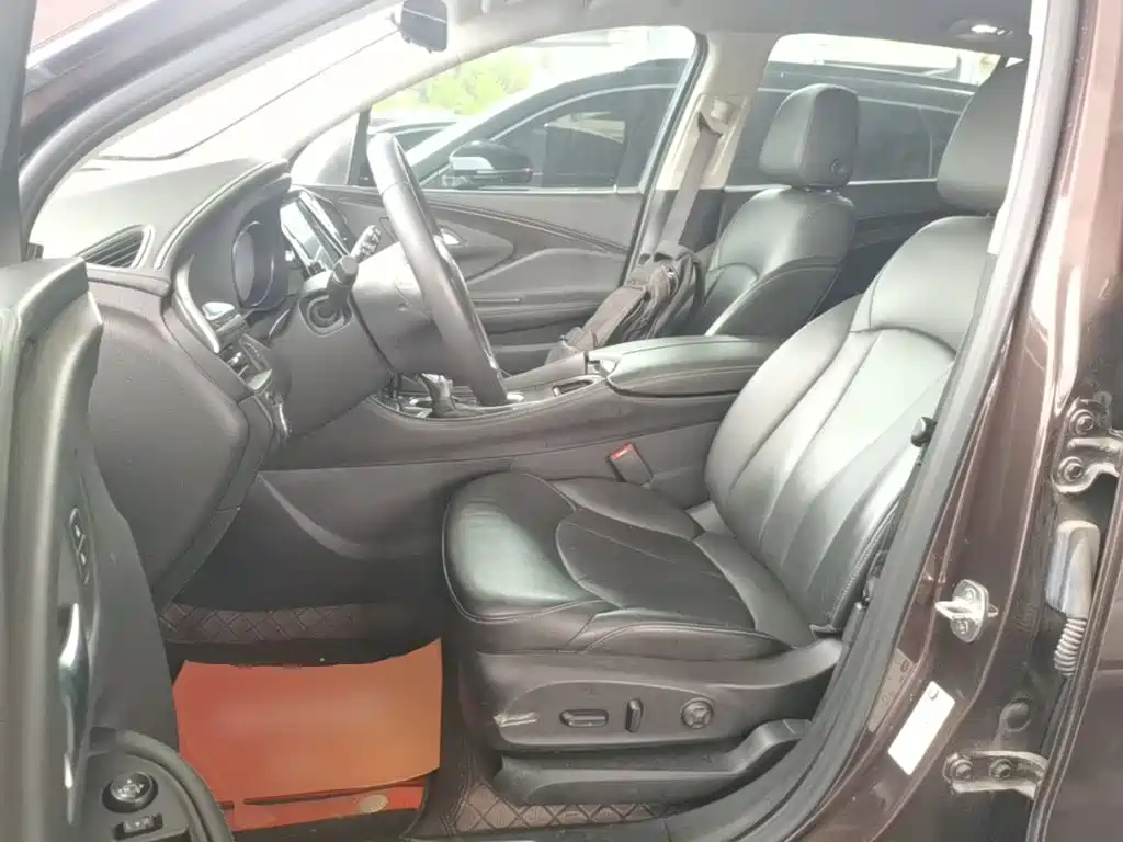Buick Envision Plus — фото 15