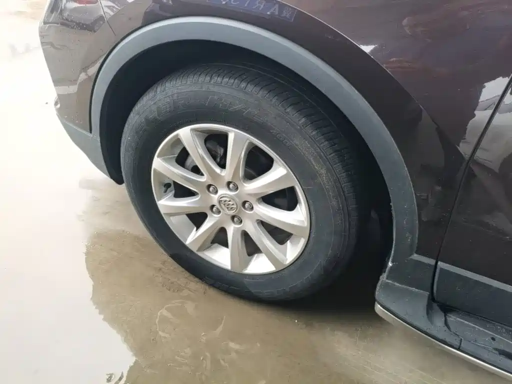 Buick Envision Plus — фото 23