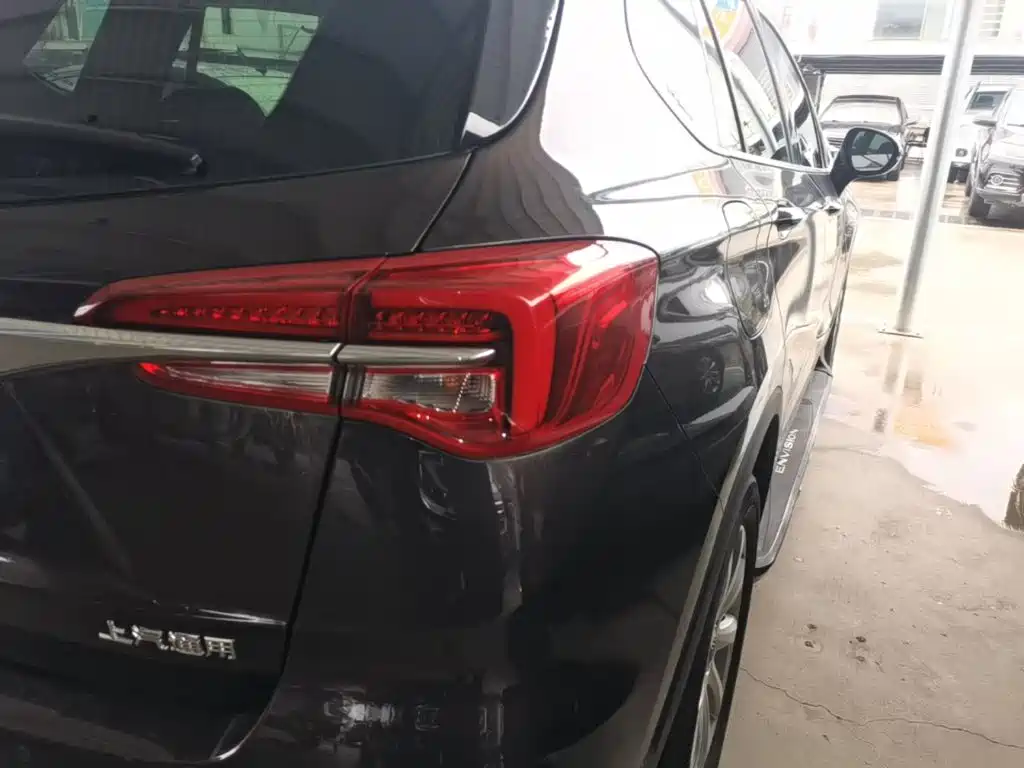 Buick Envision Plus — фото 8