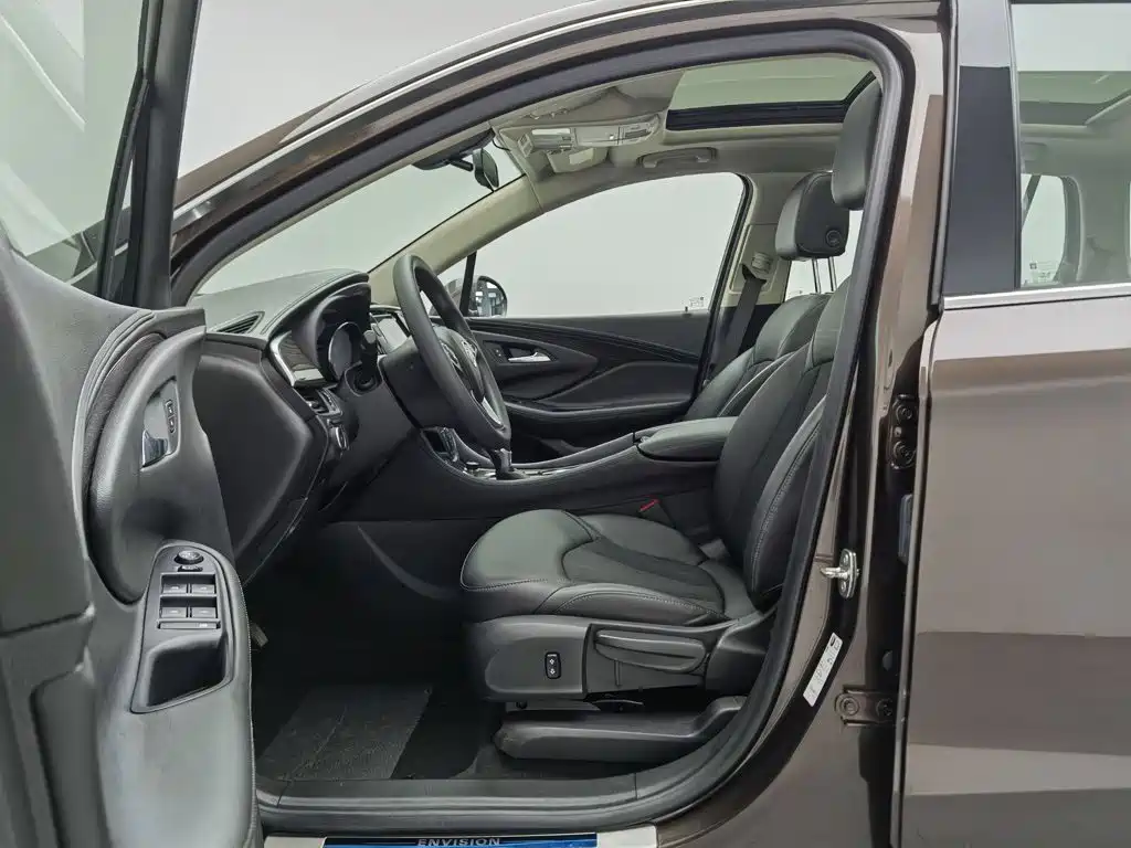 Buick Envision Plus — фото 10