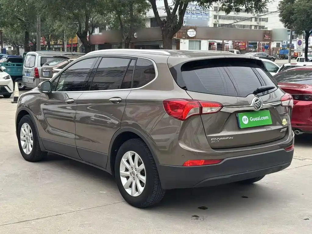 Buick Envision Plus — фото 5