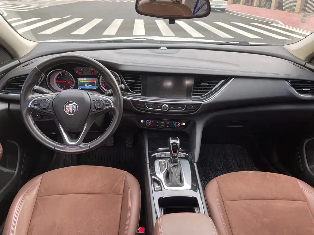 Buick Regal — фото 6