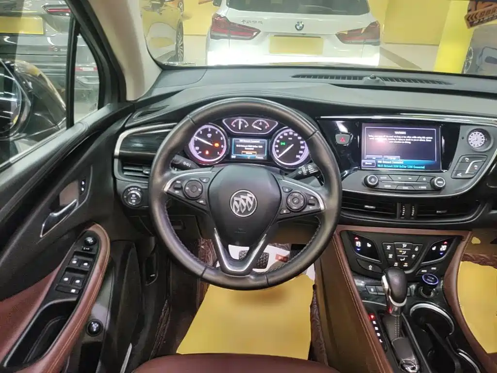 Buick Envision Plus — фото 11