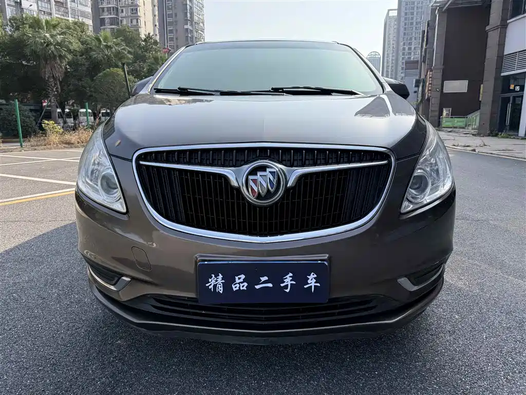 Buick GL8 — фото 2