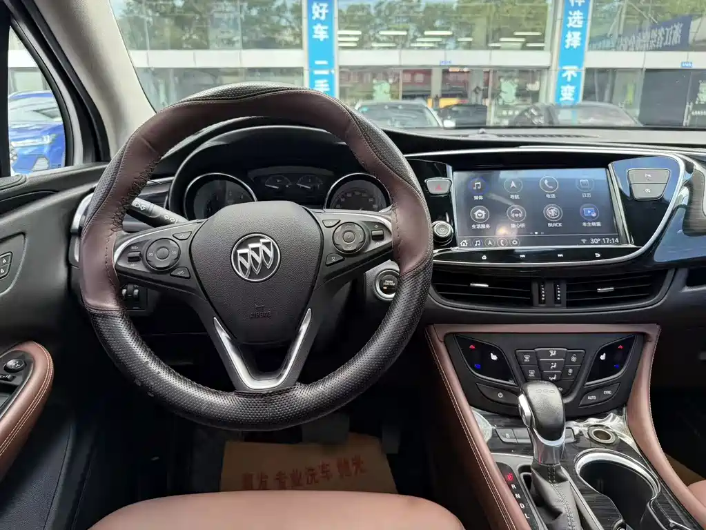 Buick Envision Plus — фото 11