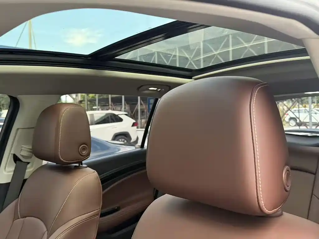 Buick Envision Plus — фото 17