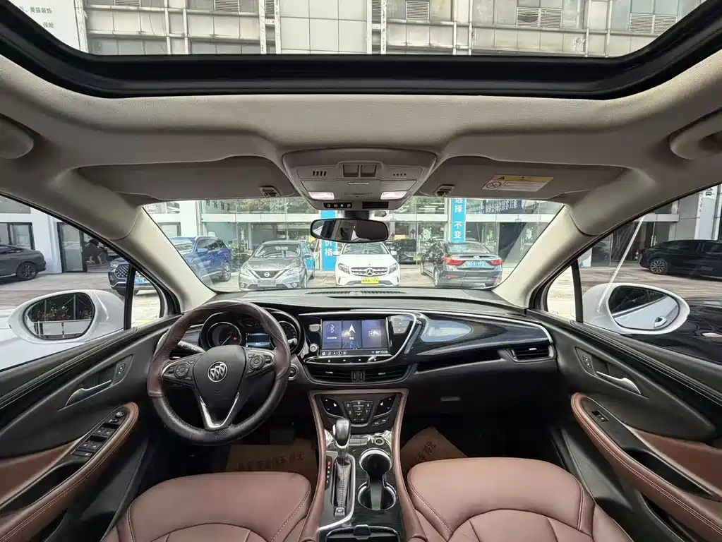 Buick Envision Plus — фото 10