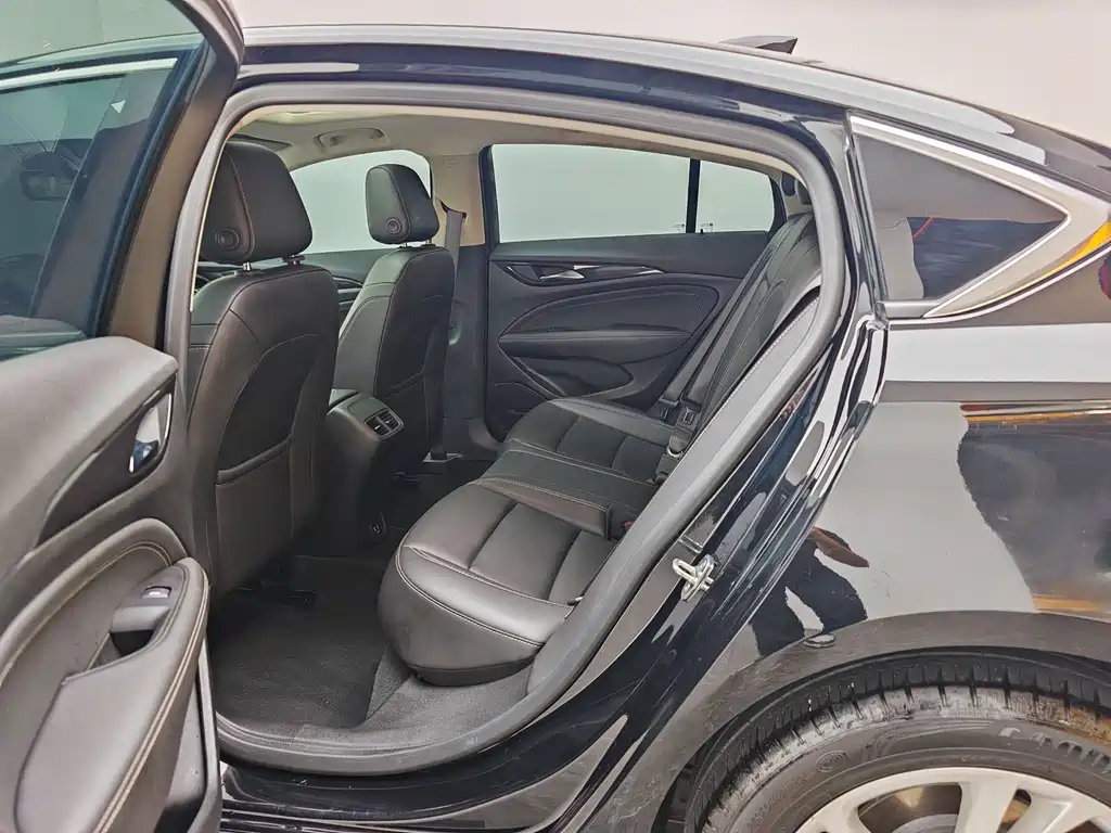 Buick Regal — фото 17