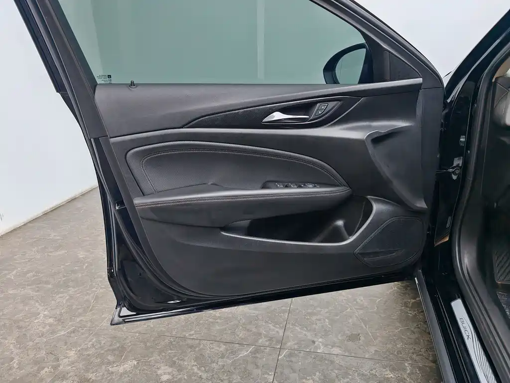 Buick Regal — фото 19