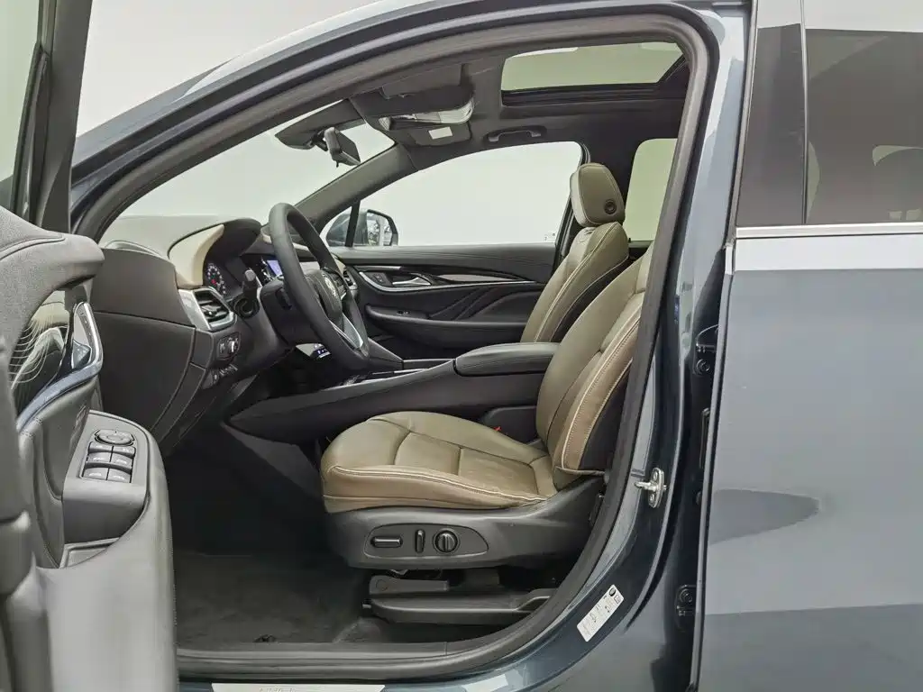 Buick Enclave — фото 10