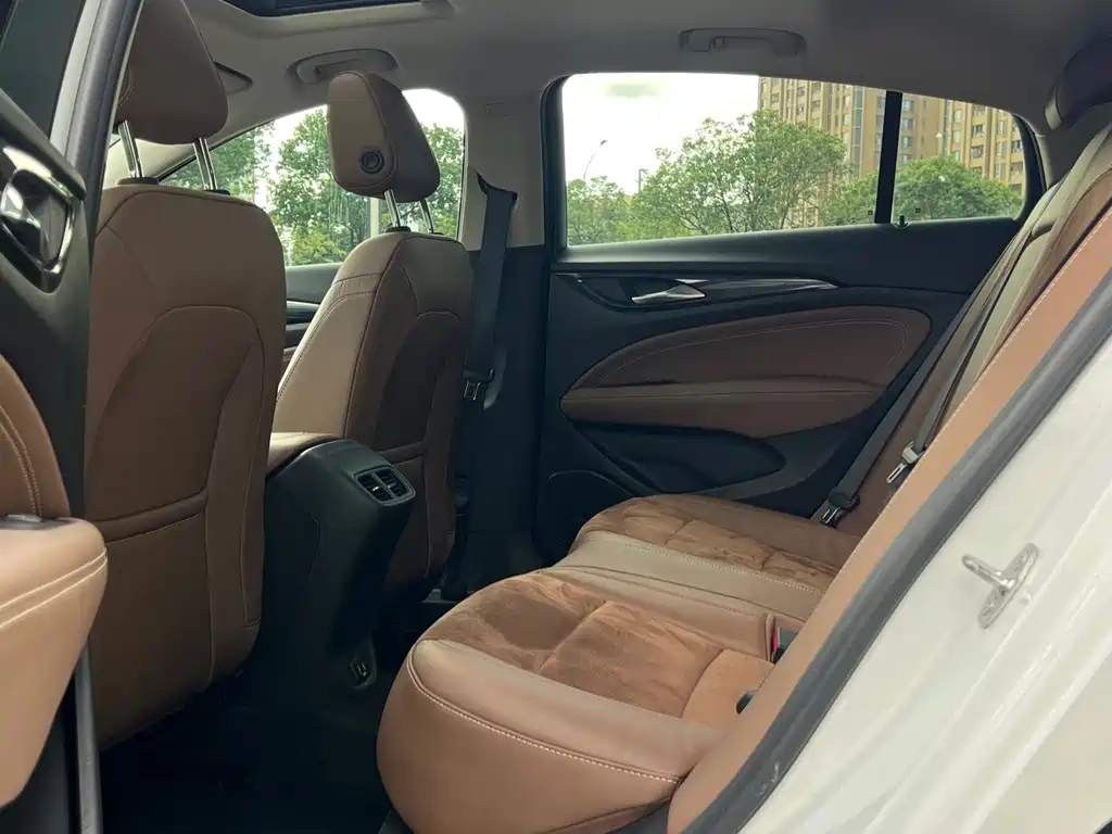 Buick Regal — фото 8