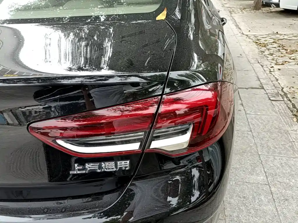Buick Regal — фото 8