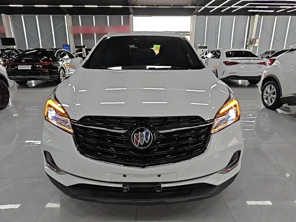 Buick Envision Plus — фото 3