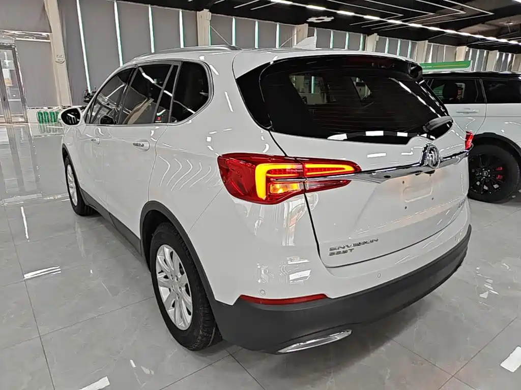 Buick Envision Plus — фото 5