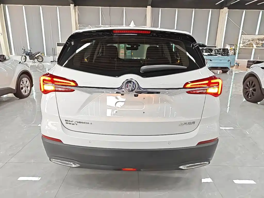 Buick Envision Plus — фото 6