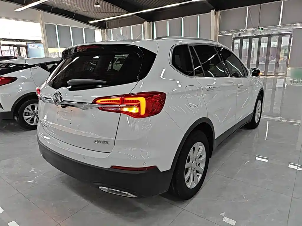 Buick Envision Plus — фото 7